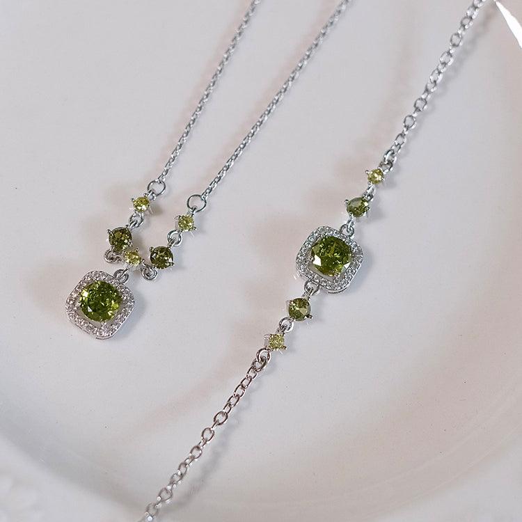 Peridot Baroque Bracelet