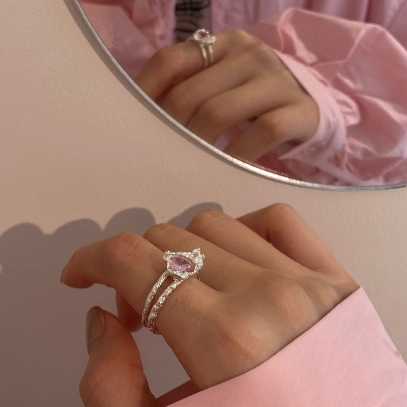 [] Pink Heart Ring