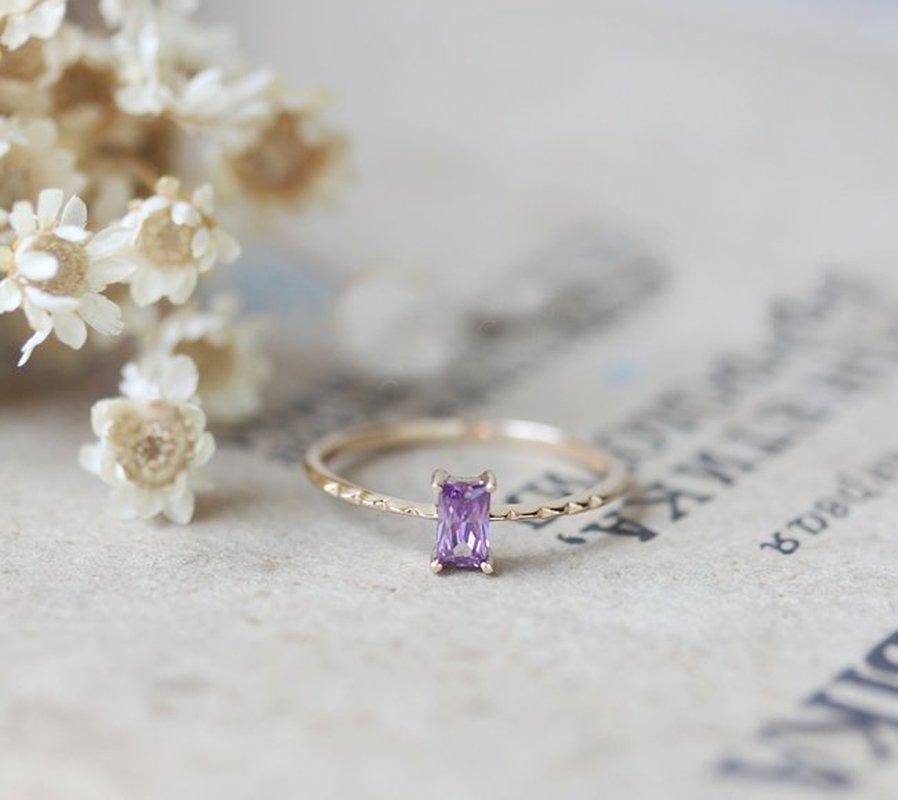 Dainty Amethyst Ring