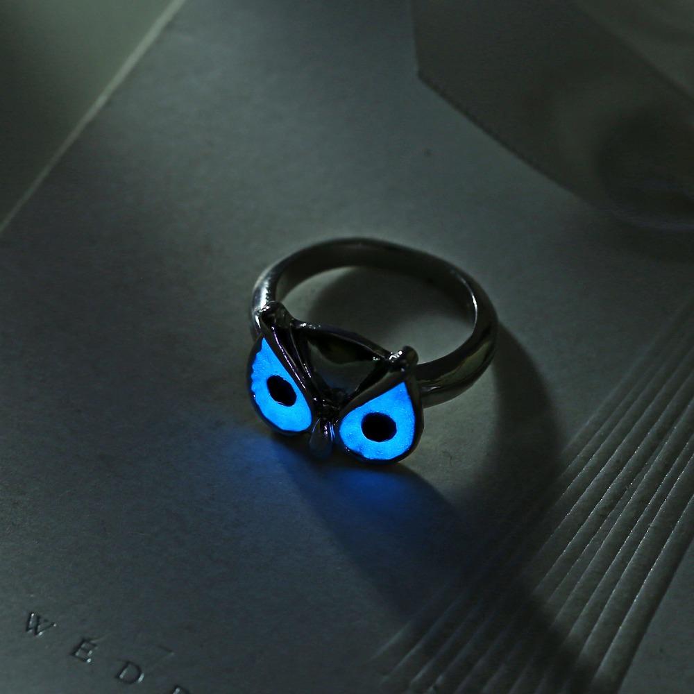 The Wise Owl Glow in the Dark Ring
