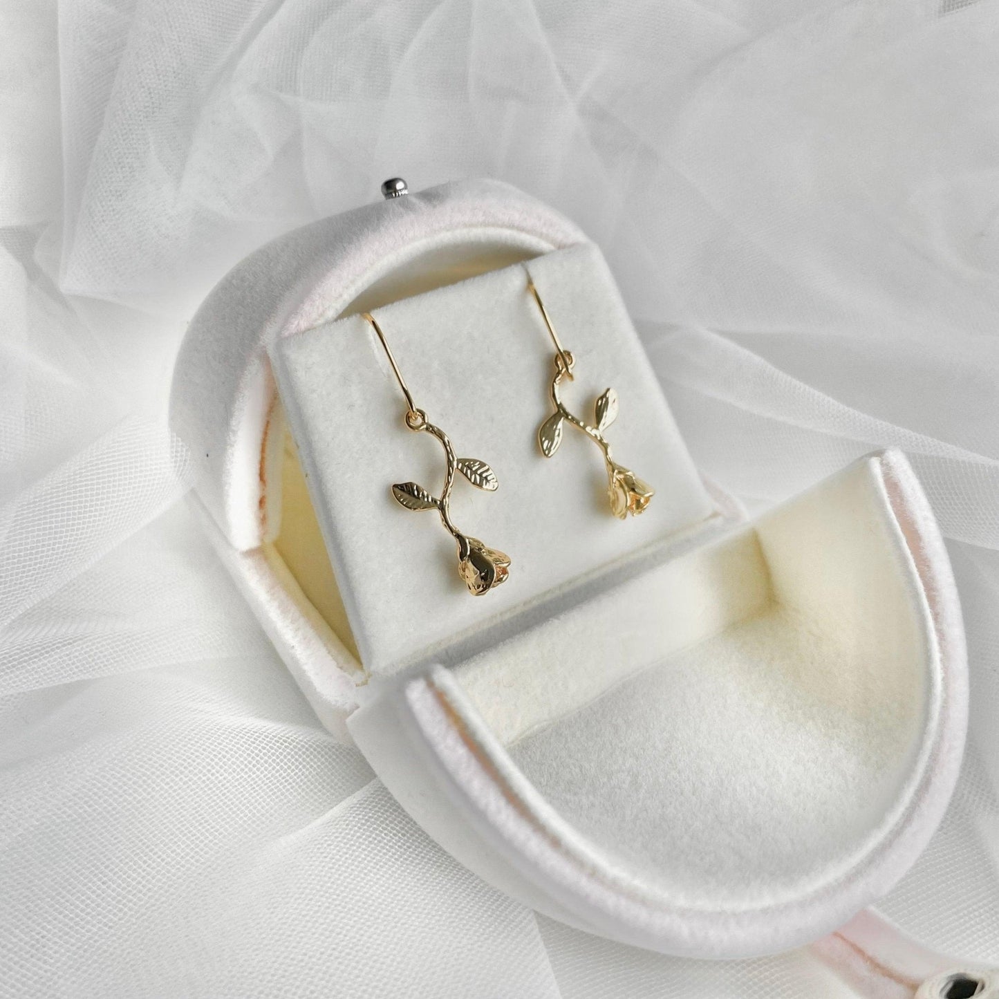 [] Rose Earrings (2 Styles)