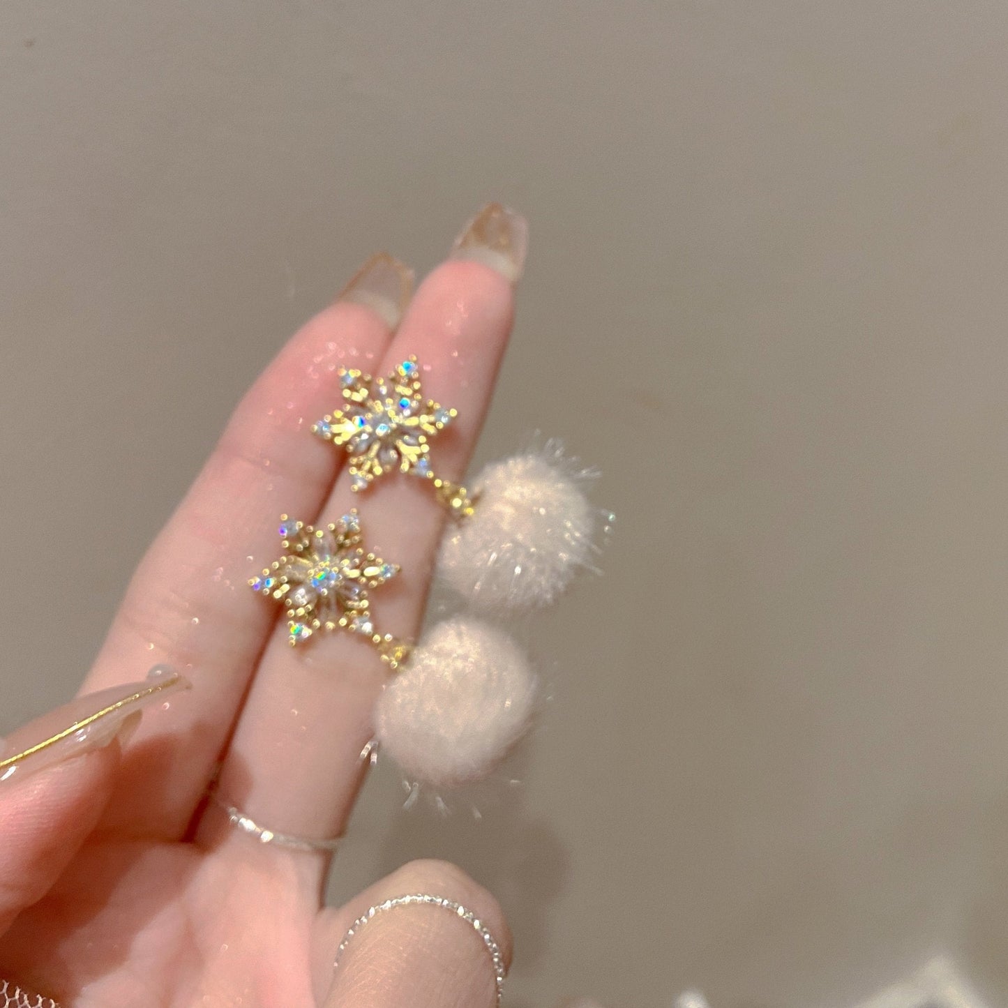Lilith Snowflake Earrings