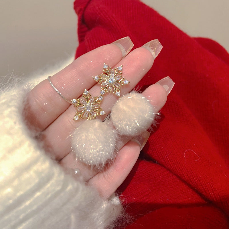 Lilith Snowflake Earrings