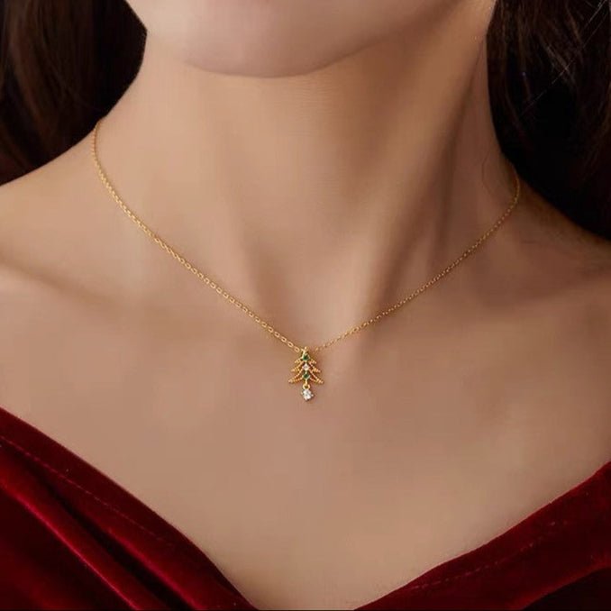 Twinkling Evergreen Necklace