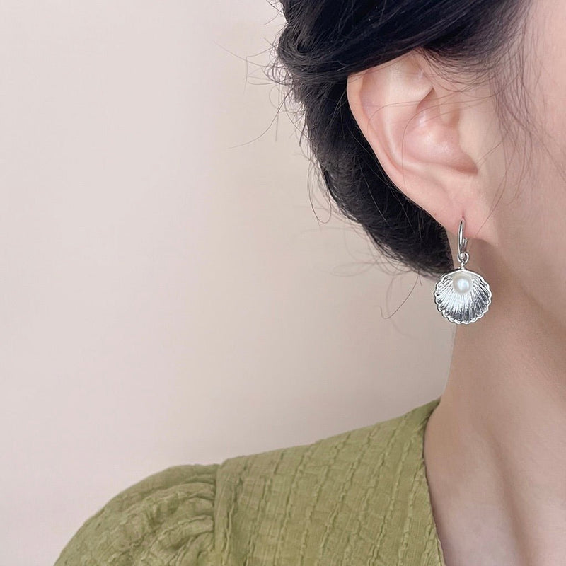 Venus Shell Earrings