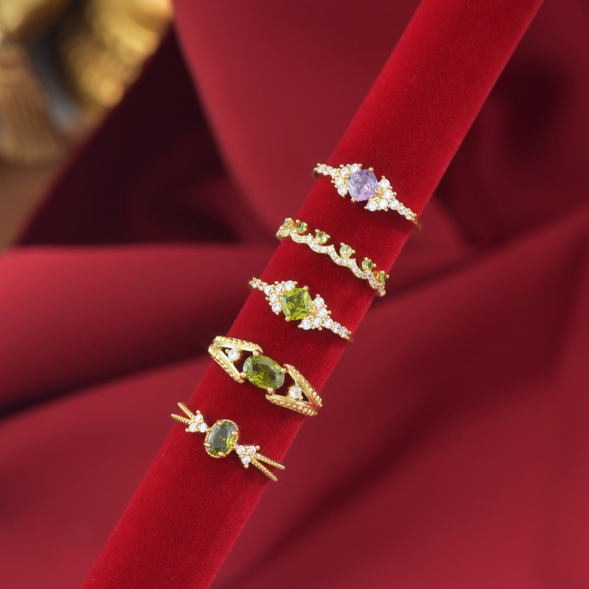 Verde Keepsake Ring