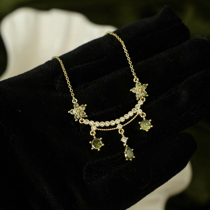 Wildflower Serenade Necklace in Green
